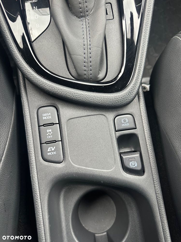 Toyota Yaris Hybrid 1.5 Selection Style - 19