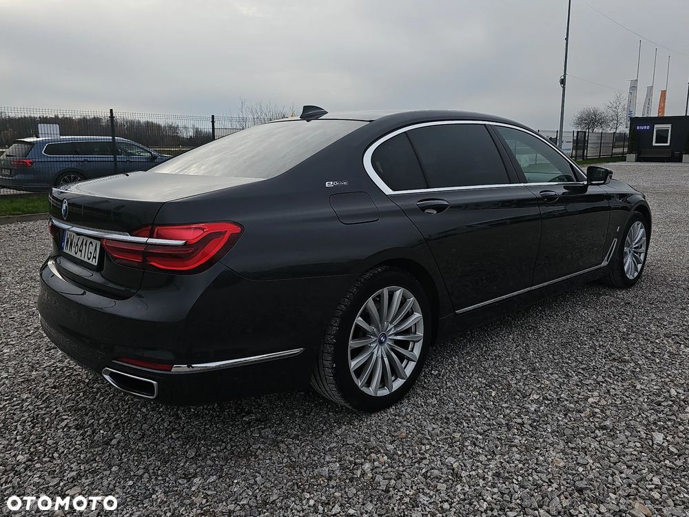 BMW Seria 7 740Le xDrive iPerformance - 5