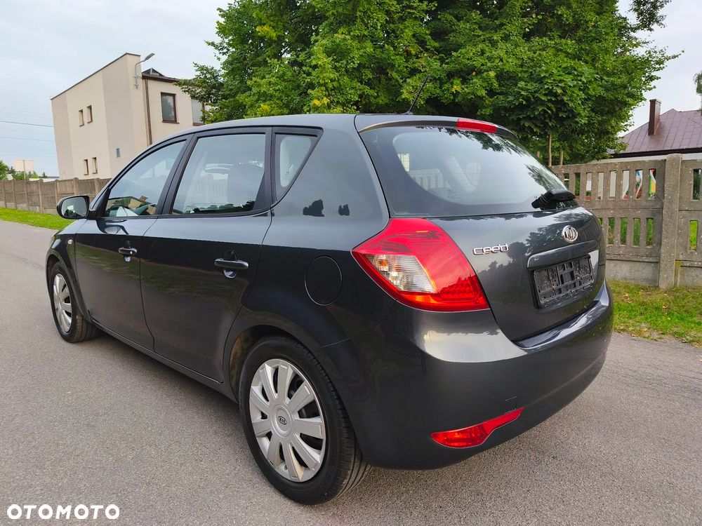 Kia Ceed 1.4 CVVT LX Basis - 7