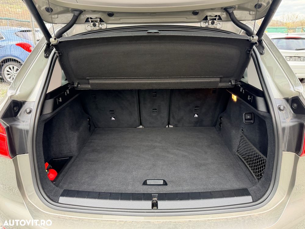 BMW X1 sDrive16d xLine - 17