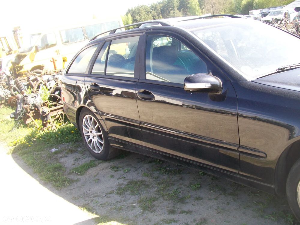DRZWI PRAWE MERCEDES W203 - 1