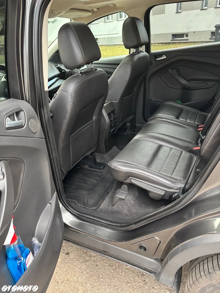 Ford Kuga 1.6 EcoBoost 4WD Titanium - 8