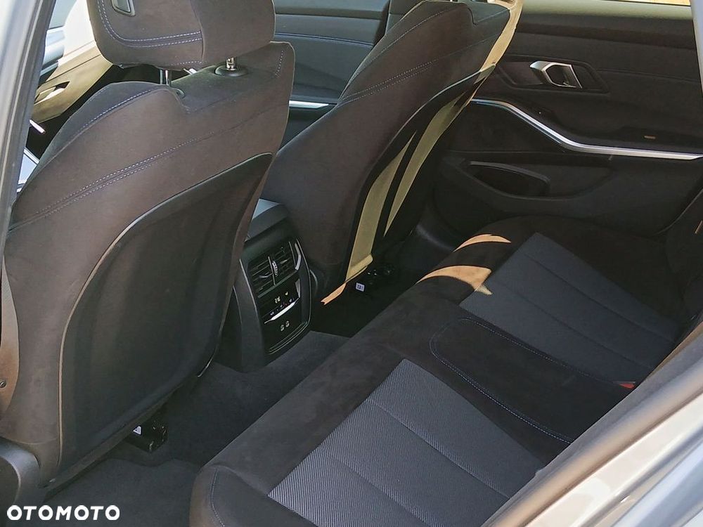 BMW Seria 3 - 12