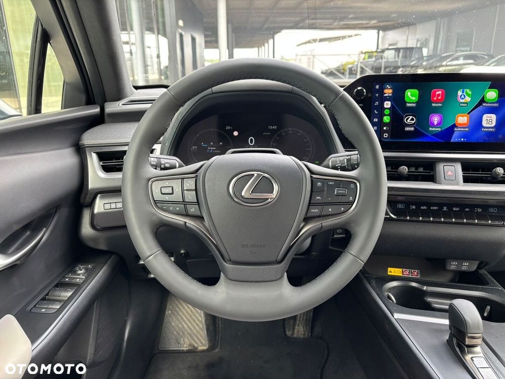 Lexus UX 300h F Sport Design - 14