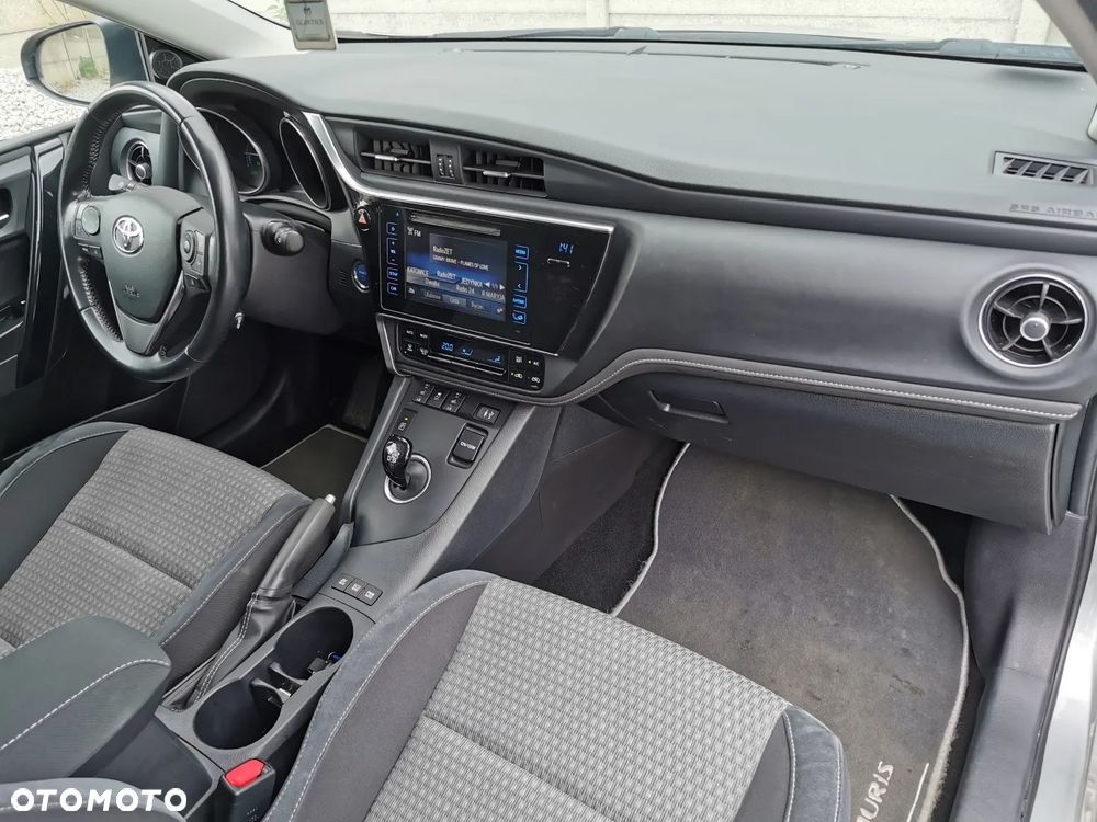 Toyota Auris - 8