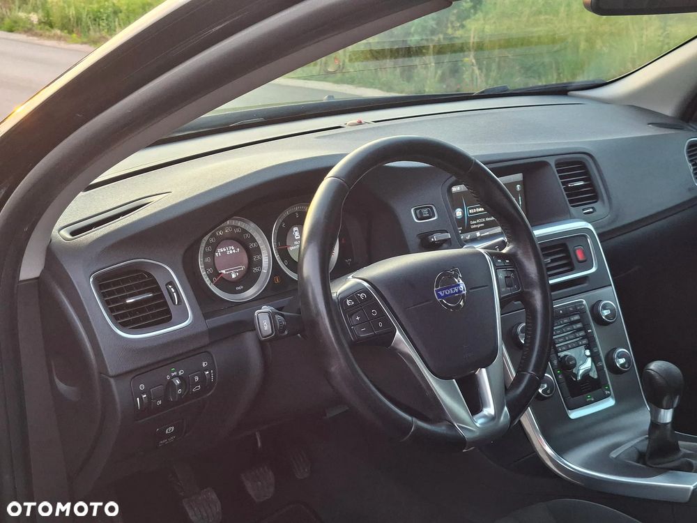 Volvo S60 D3 Momentum - 14