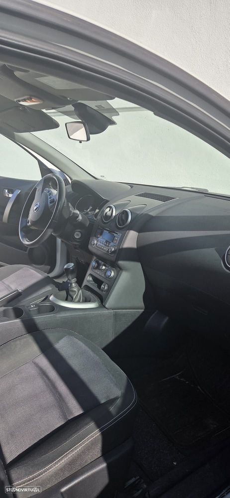 Nissan Qashqai 1.6 dCi N-Tec - 2