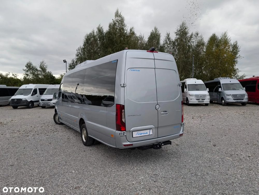 Mercedes-Benz Sprinter 519 - 8