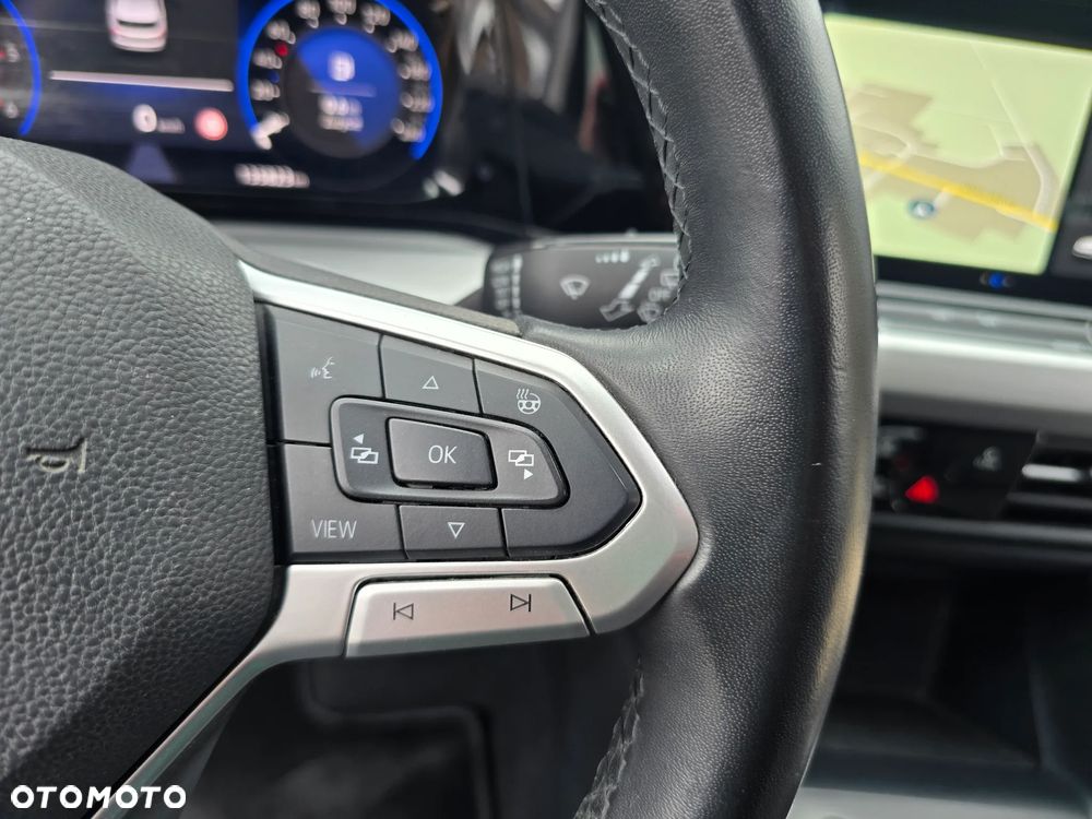 Volkswagen Golf - 28