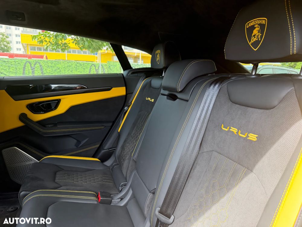 Lamborghini URUS - 14