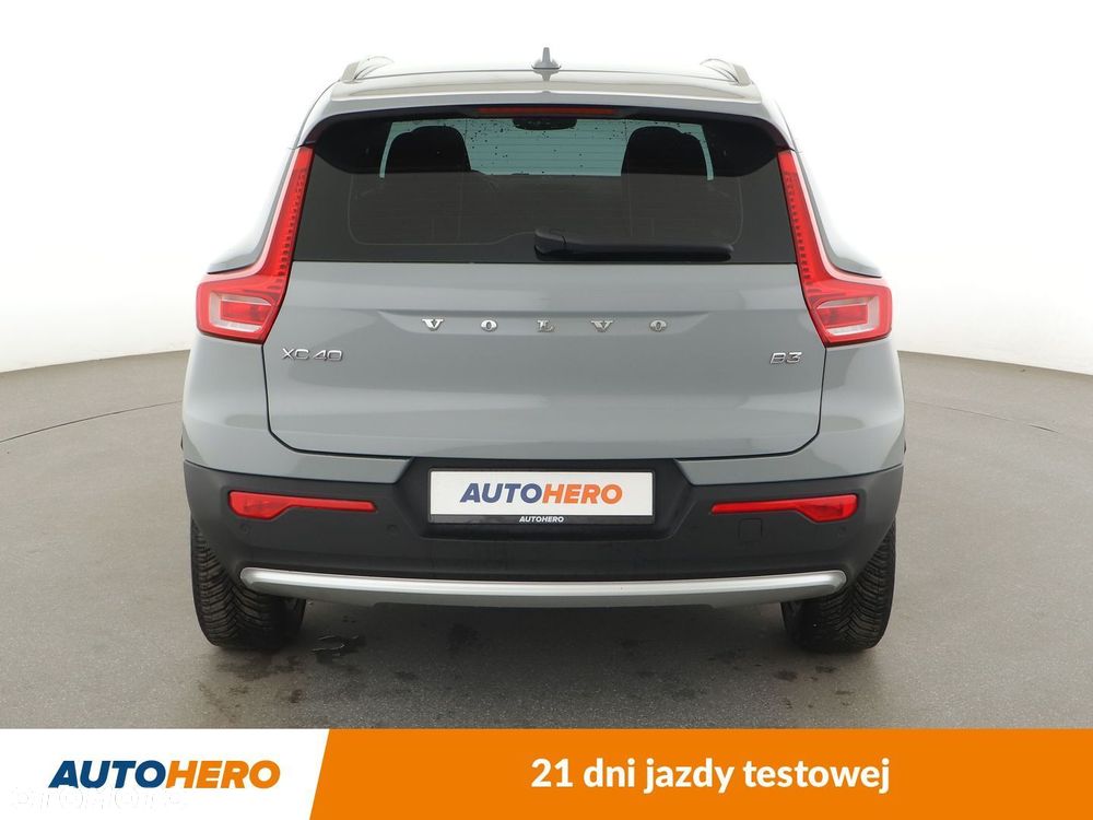 Volvo XC 40 B3 Plus Dark - 5