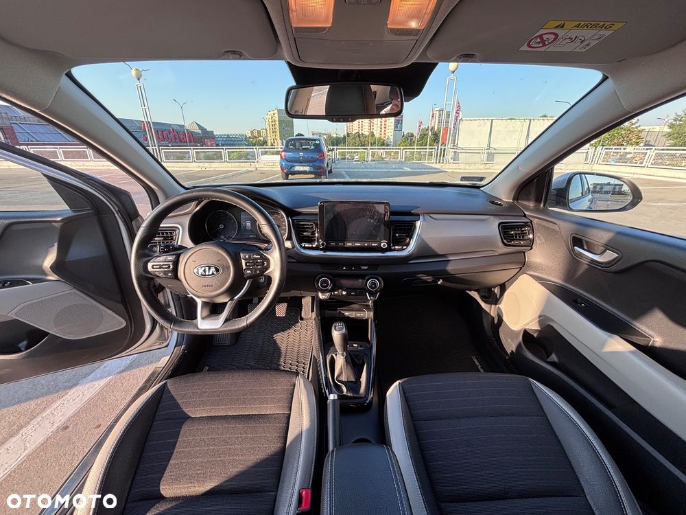 Kia Stonic 1.0 T-GDI MHEV L - 12