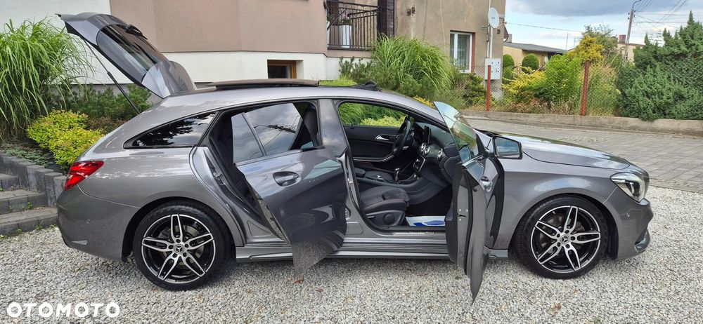 Mercedes-Benz CLA 180 AMG Line - 28