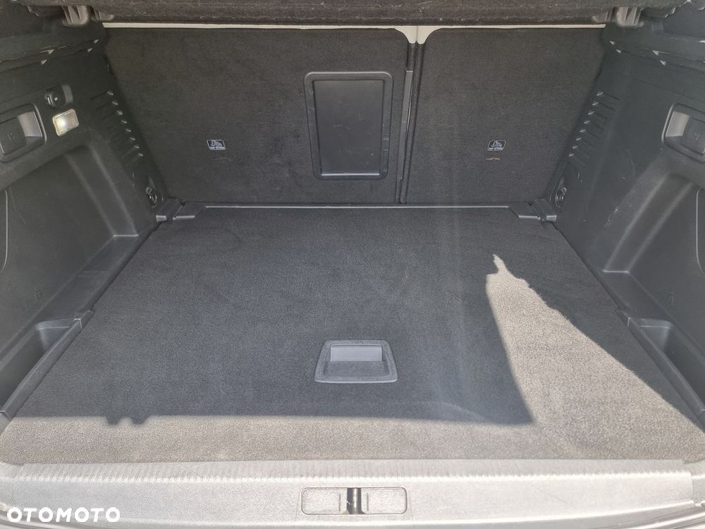 Peugeot 3008 1.6 THP Allure S&S EAT6 - 22