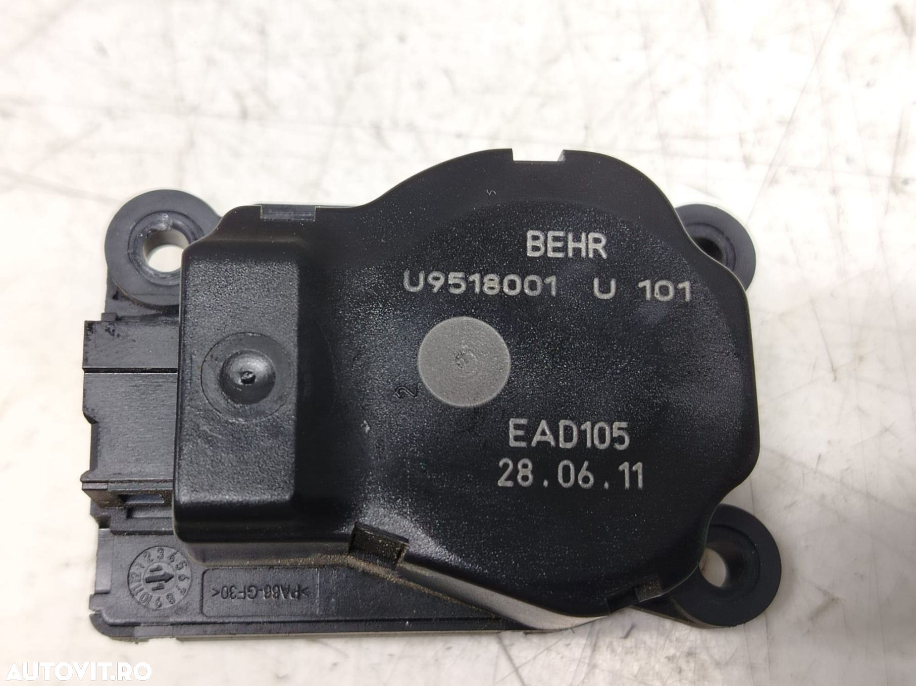 Motoras mixaj aer u9518001 Opel Astra J [2009 - 2012] - 3
