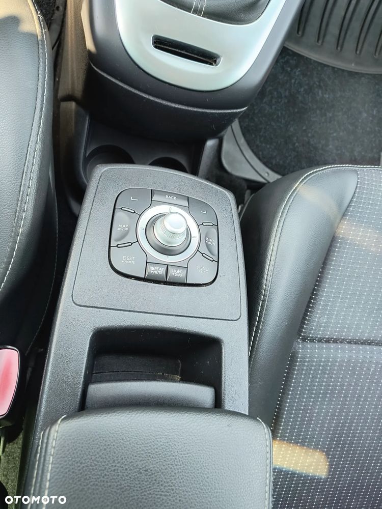 Renault Scenic 1.6 dCi Energy Bose Edition S&S - 18