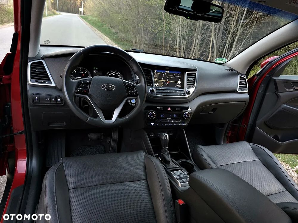 Hyundai Tucson 2.0 CRDI 4WD Automatik Premium - 37