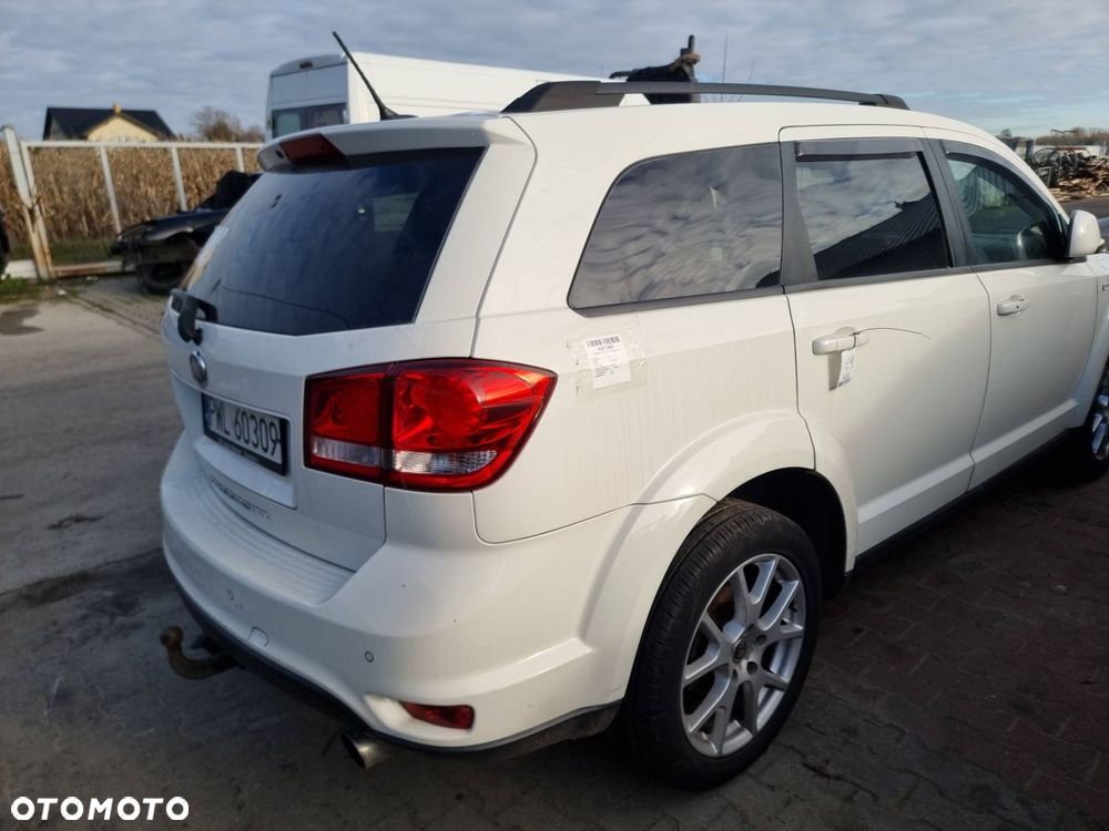 ĆWIARTKA BŁOTNIK PRAWY TYŁ FIAT FREEMONT - 1