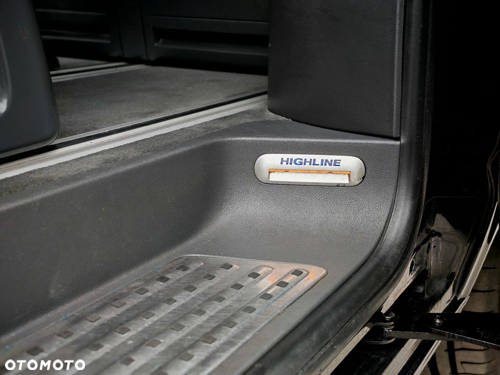 Volkswagen Multivan - 30