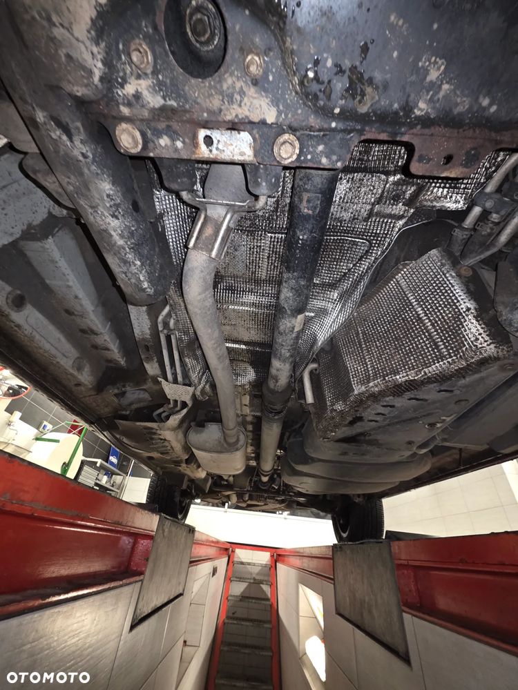 Volkswagen Caravelle L1 4Motion - 23