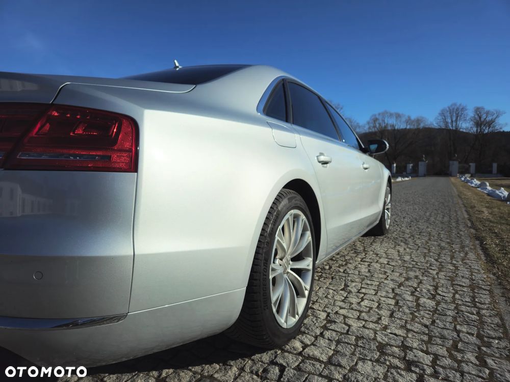 Audi A8 4.2 FSI L Quattro - 4