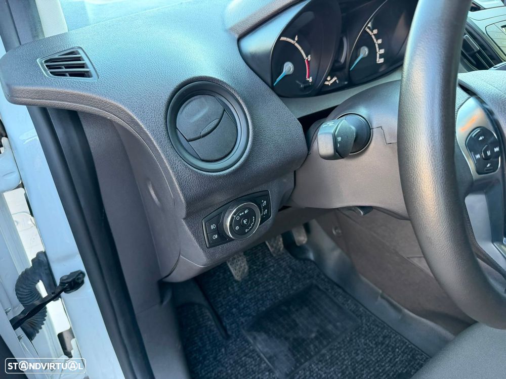Ford Transit Courier 1.5 TDCi Ambiente - 22