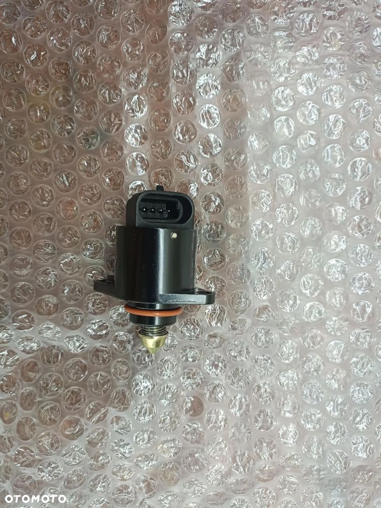 silniczek silnik krokowy CHEVROLET GMC 2.0 2.2 2.8 3.1 3.4 3.8 4.3 5.7 7.4 V6 V8 C1500 C2500 K1500 K2500 SUBURBAN C3500 K3500 PICKUP SILVERADO R20 R2500 V20 V2500 V3500 R3500 P3500 P30 CAMARO SIERRA - 4