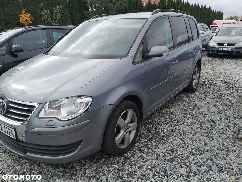 Volkswagen Touran - 5