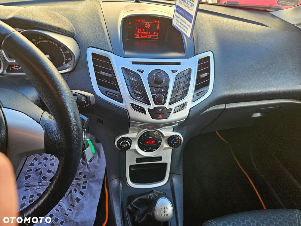 Ford Fiesta 1.25 Titanium EU5 - 12