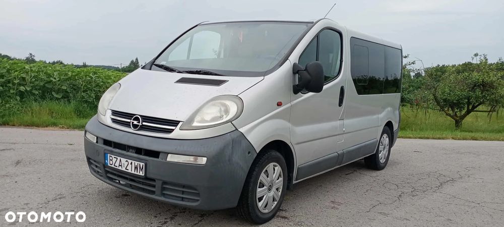 Opel Vivaro - 2