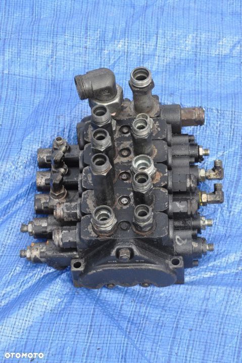 ROZDZIELACZ GŁÓWNY MANITOU 627 - 2