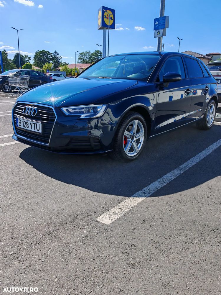 Audi A3 1.6 TDI S tronic Design - 2