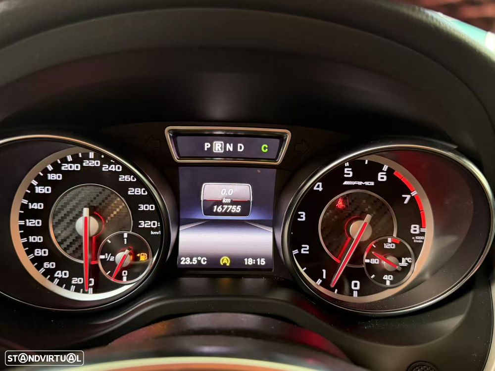 Mercedes-Benz CLA 45 AMG 4Matic 7G-DCT - 18