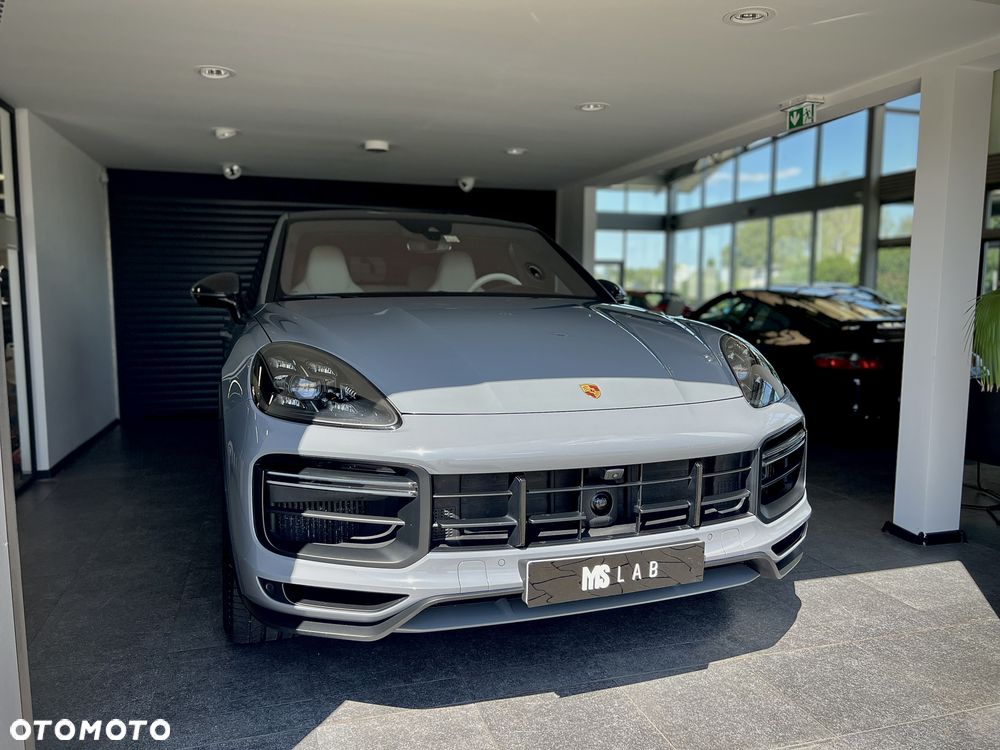Porsche Cayenne Turbo GT - 2