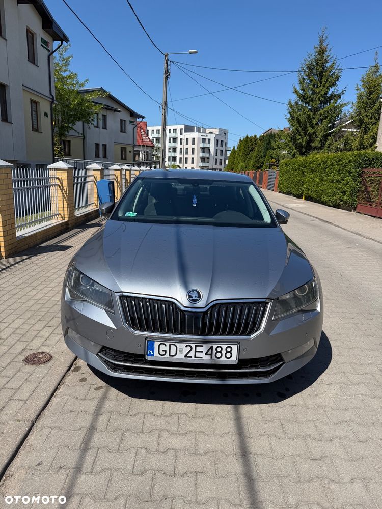 Skoda Superb 2.0 TDI Ambition - 2