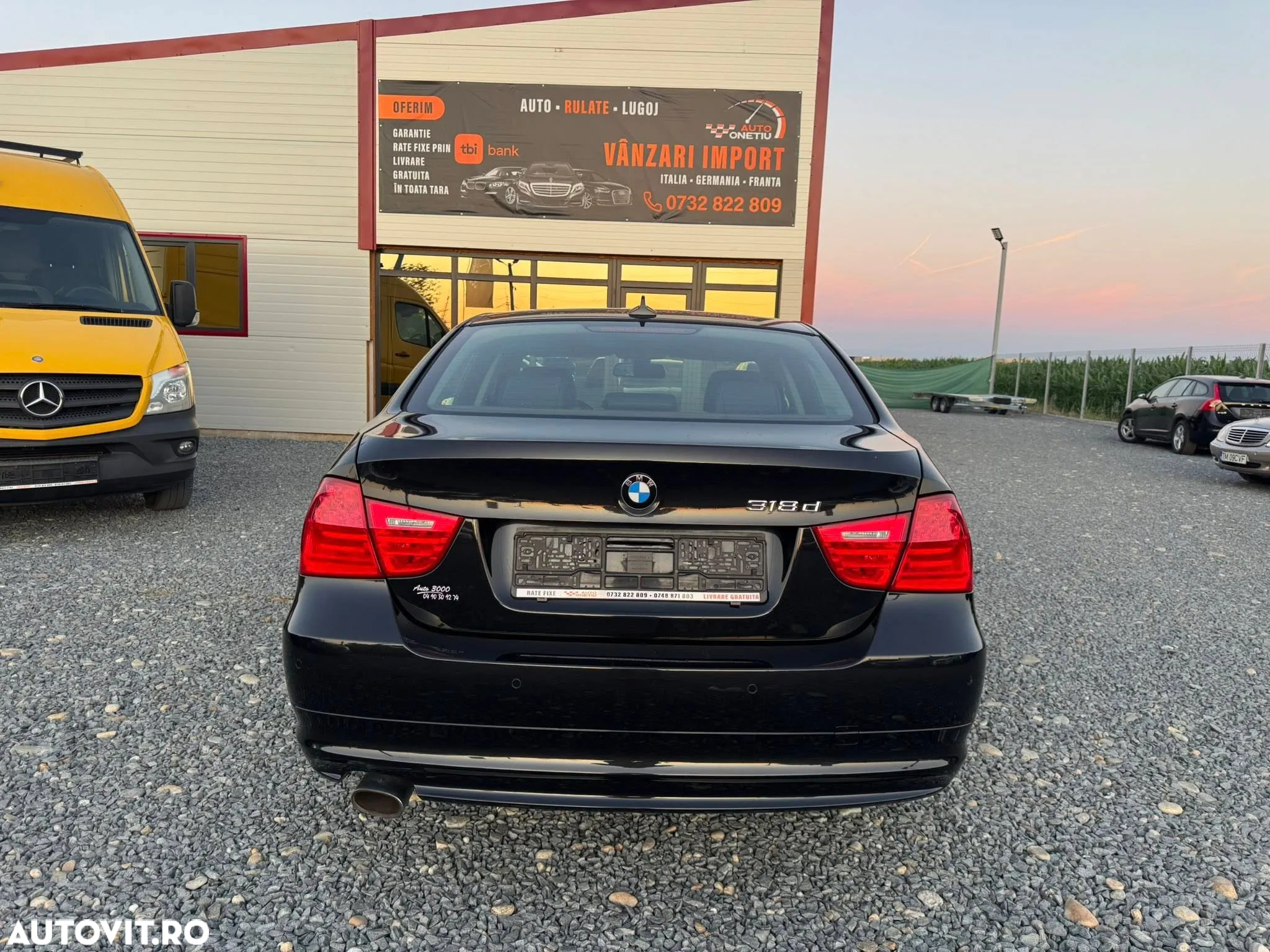 BMW Seria 3 318d Touring Luxury Line - 11