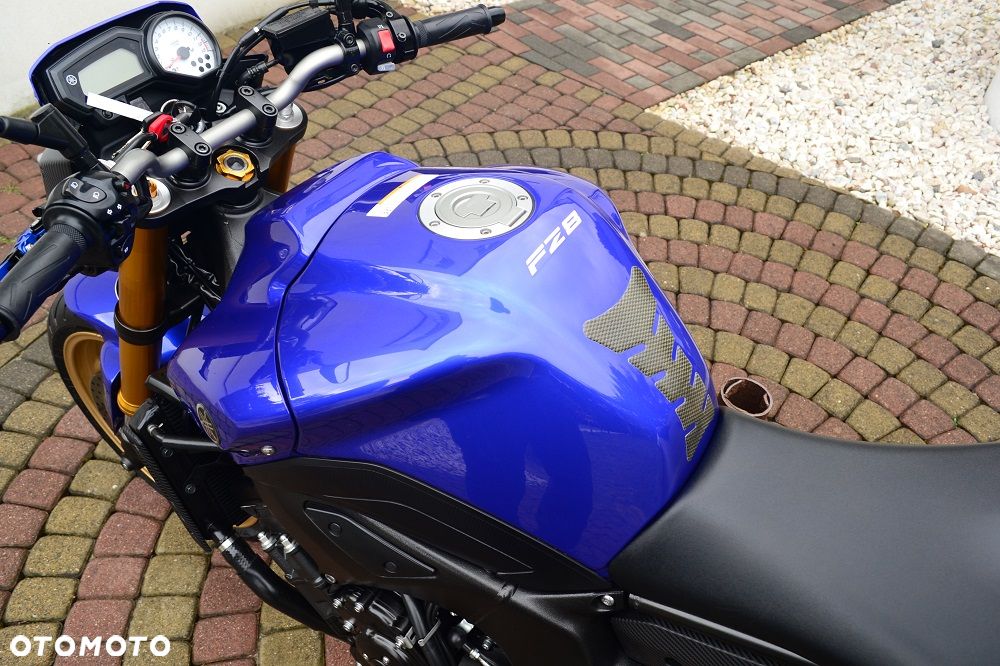 Yamaha FZ8 - 28
