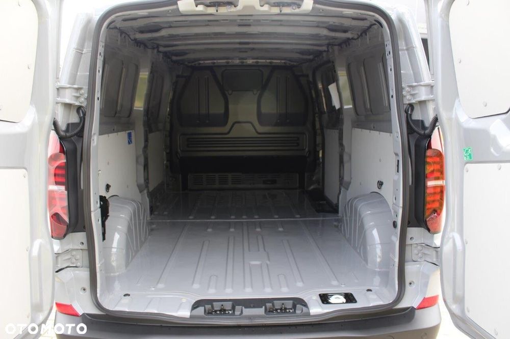 Volkswagen Transporter - 9