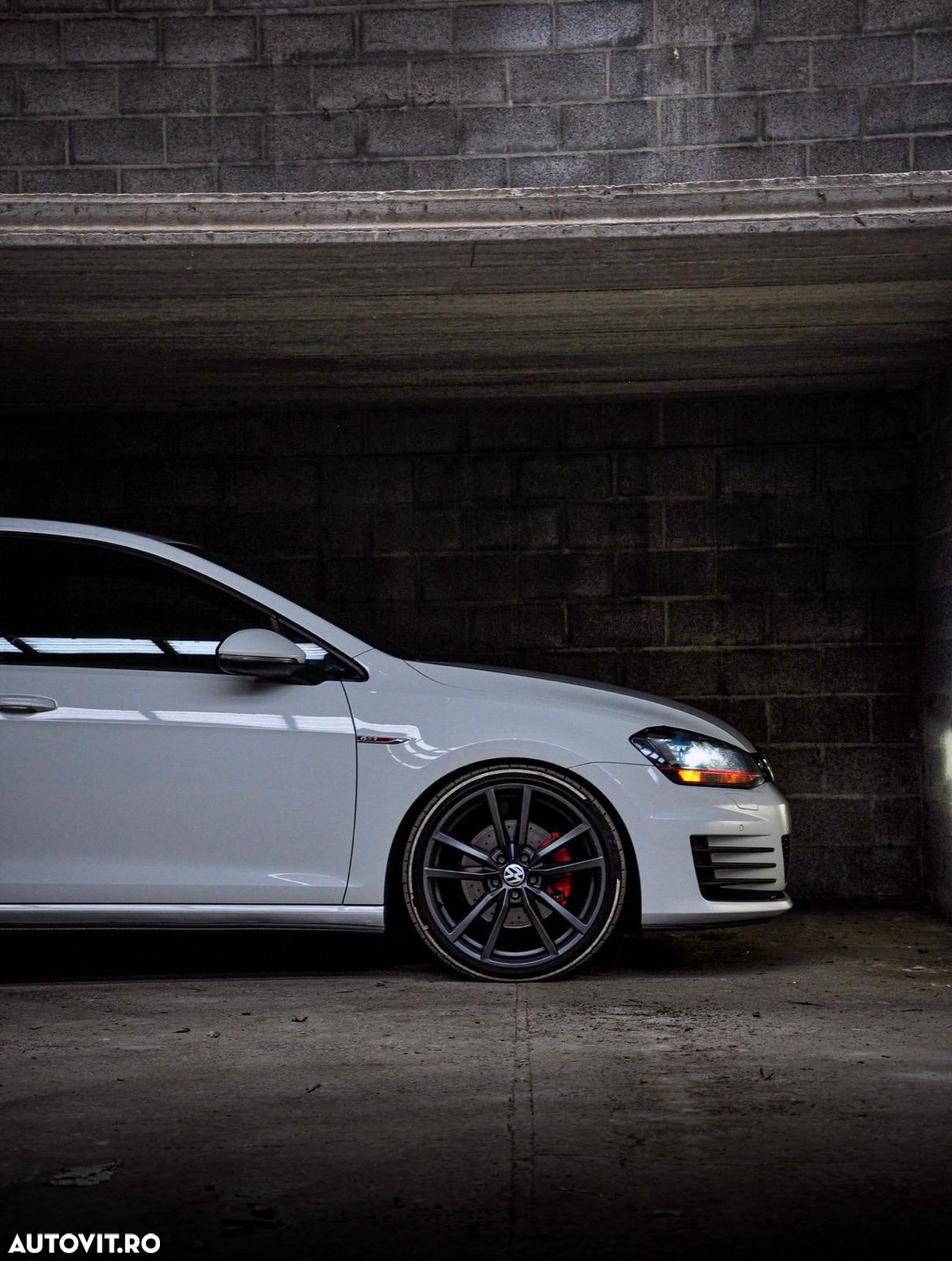 Volkswagen Golf 2.0 TSI BMT GTI - 3