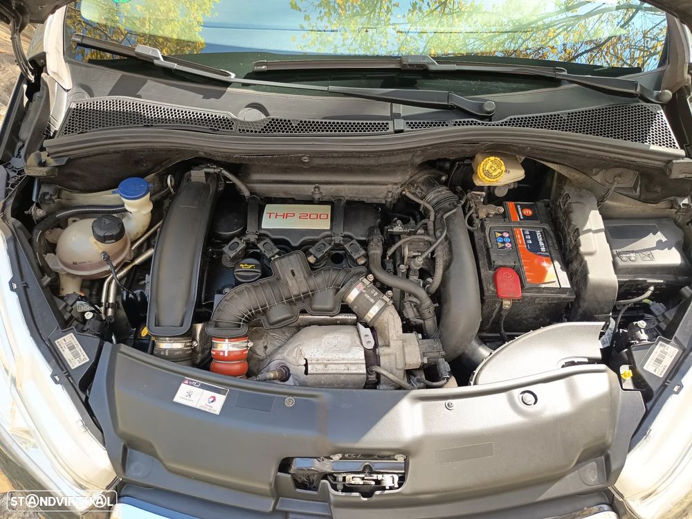 Peugeot 208 GTI 200 THP - 21