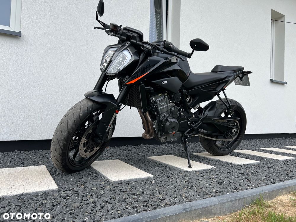 KTM Duke - 17