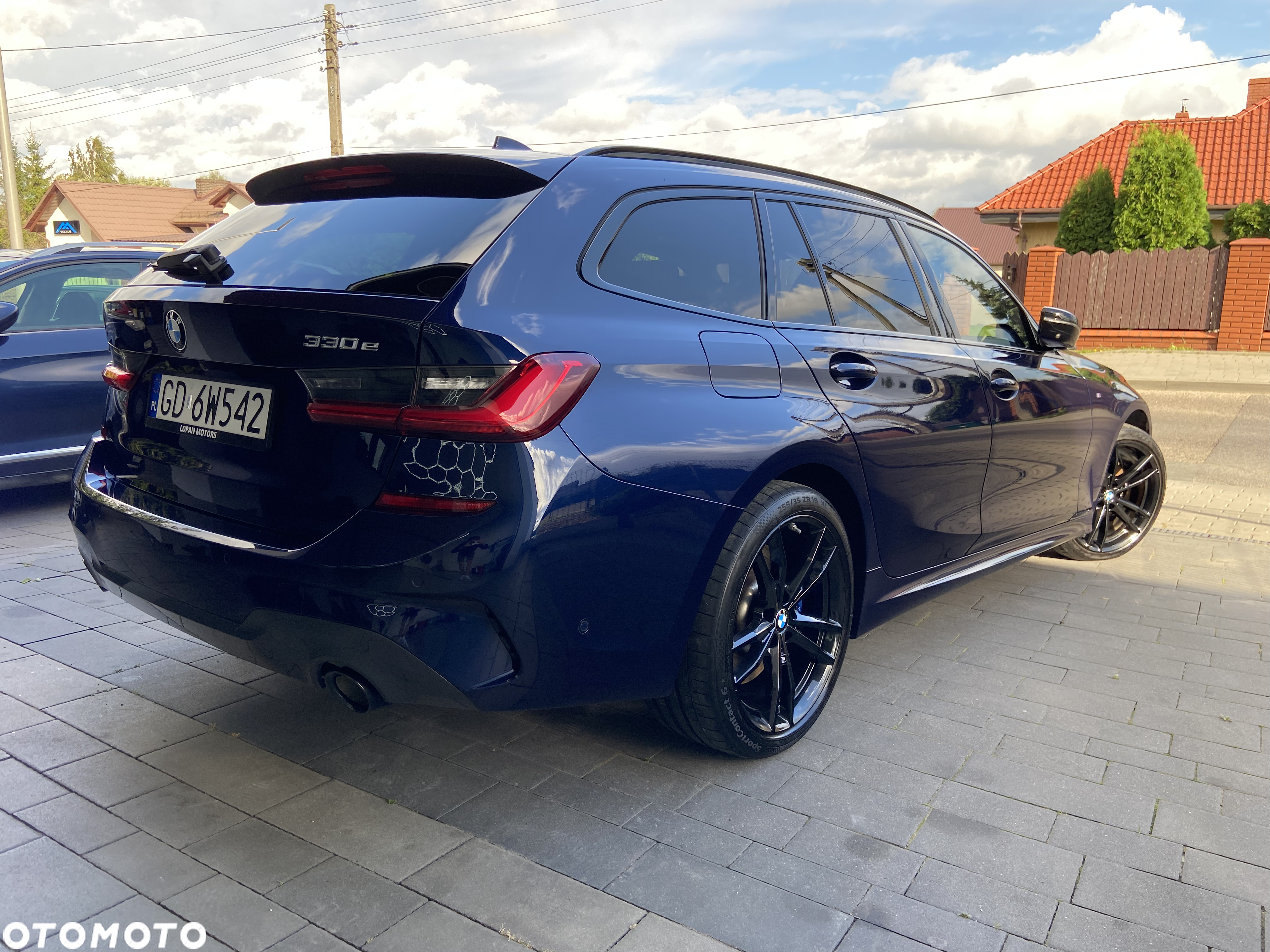 BMW Seria 3 330e Touring M Sport - 2