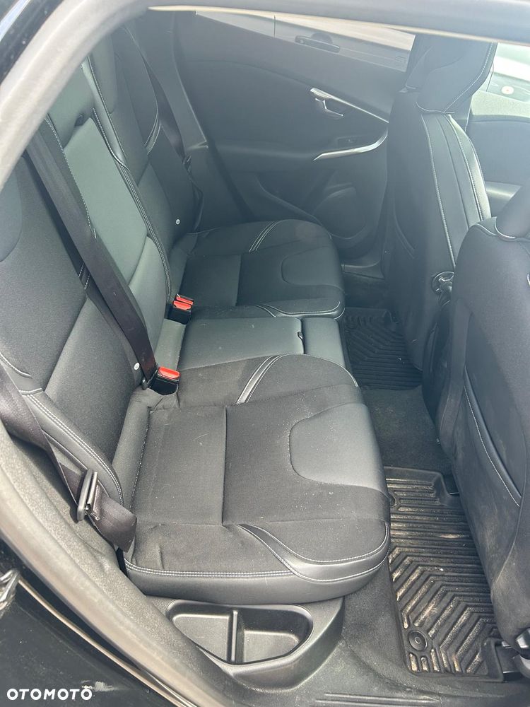 Volvo V40 D2 - 5