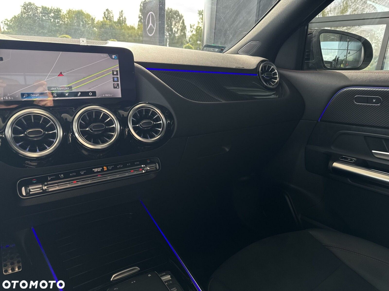 Mercedes-Benz GLA 200 AMG Line - 26