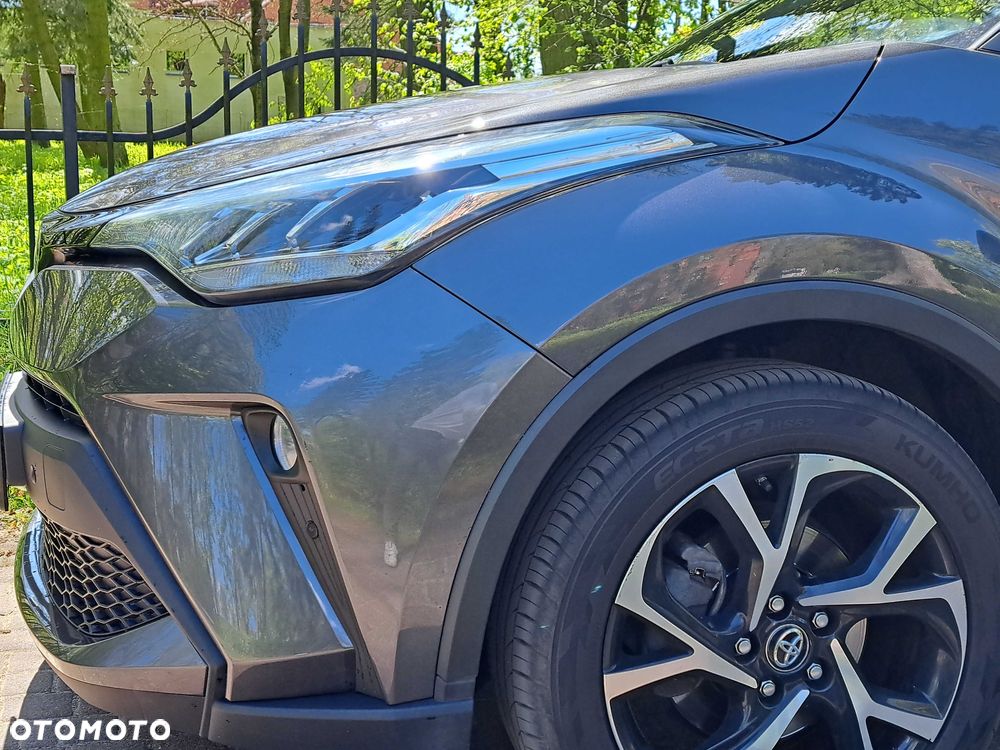 Toyota C-HR - 4