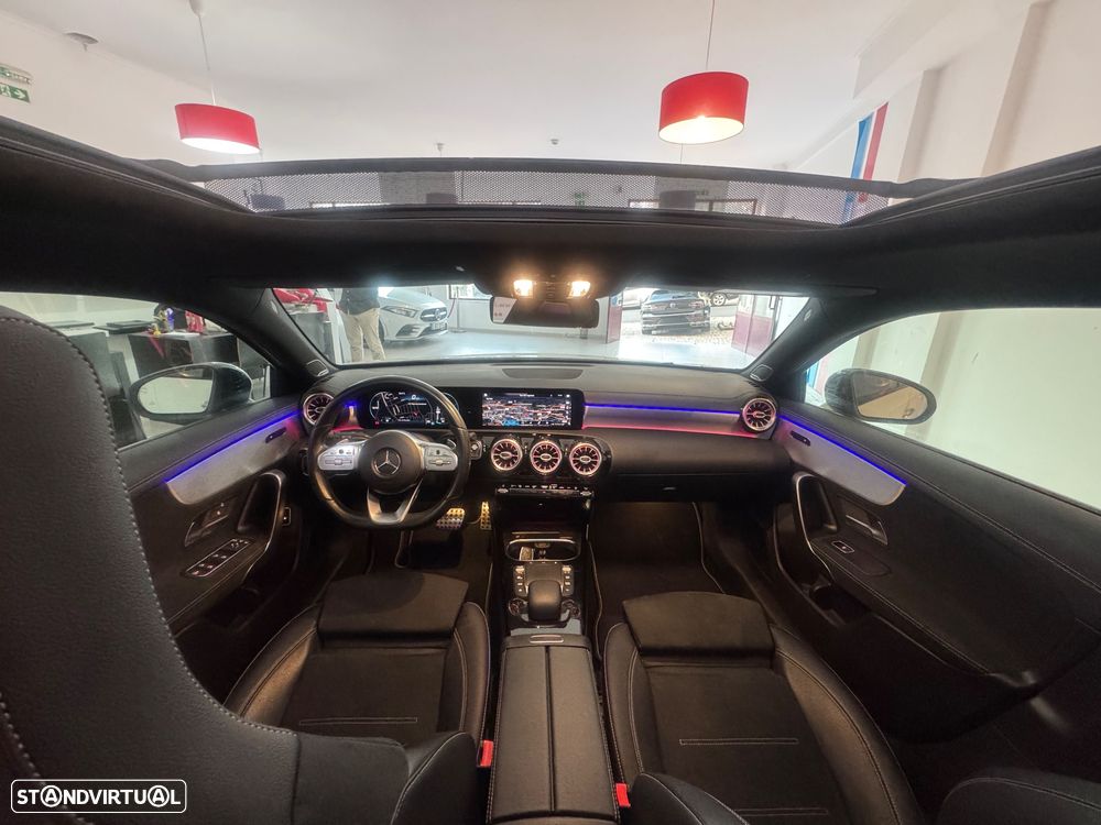 Mercedes-Benz A 250 e AMG Line - 16