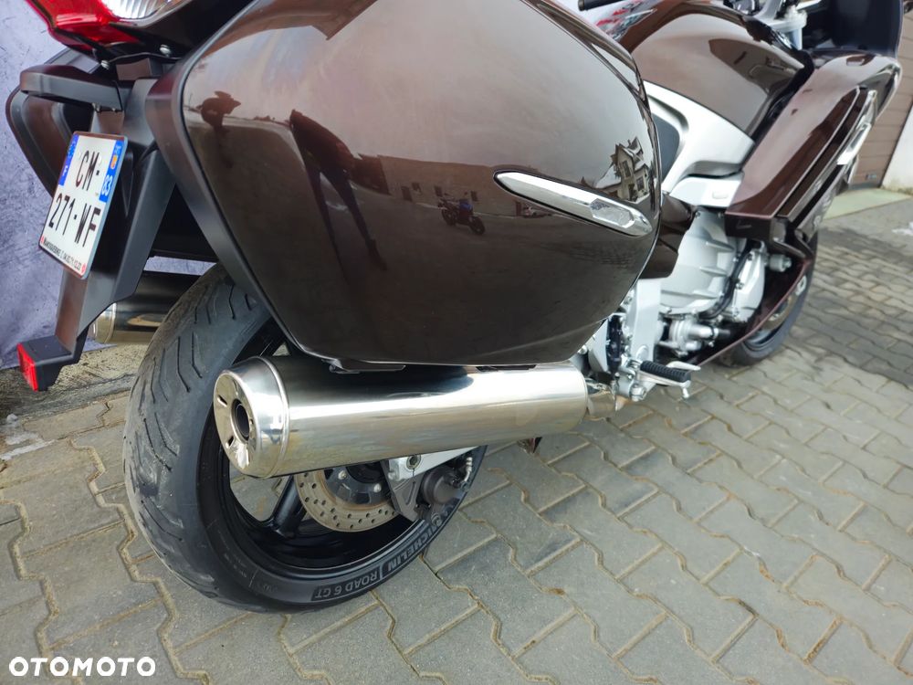 Yamaha FJR - 10