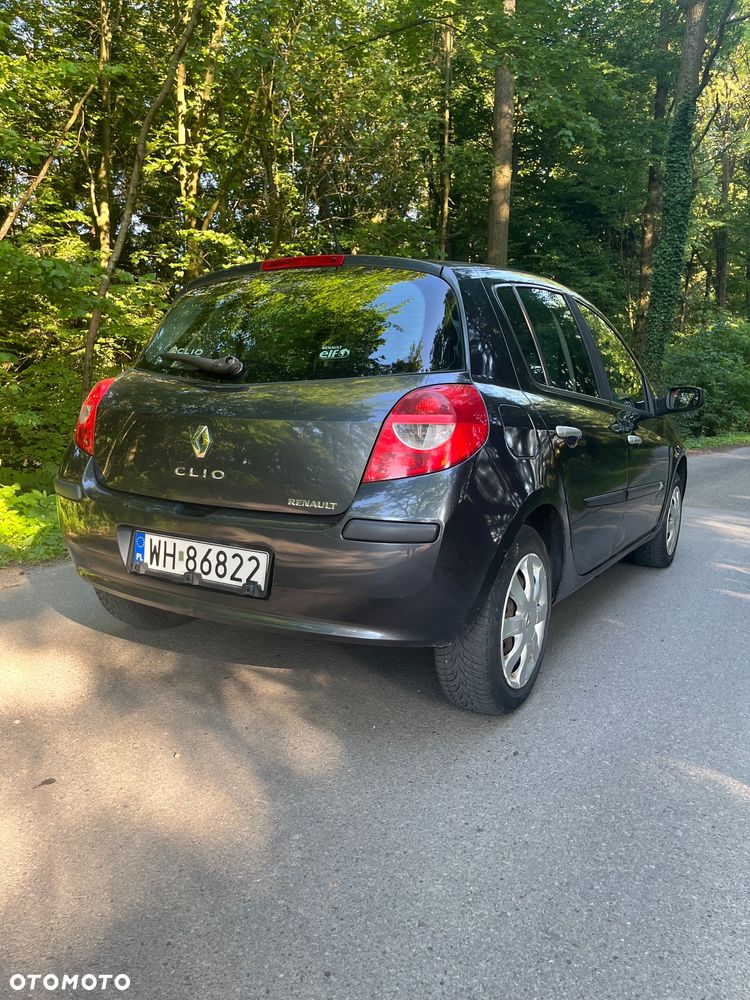 Renault Clio - 3