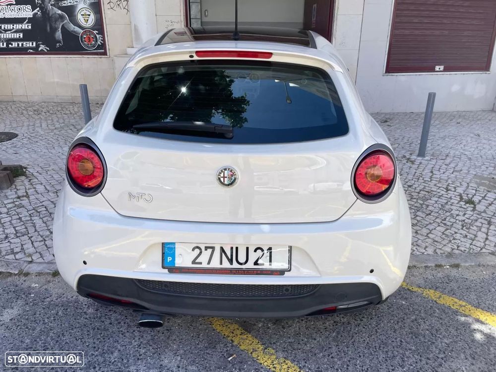 Alfa Romeo MiTo 1.3 JTDM Distinctive - 11