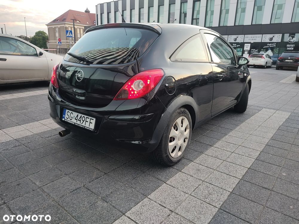 Opel Corsa 1.4 16V Enjoy - 4